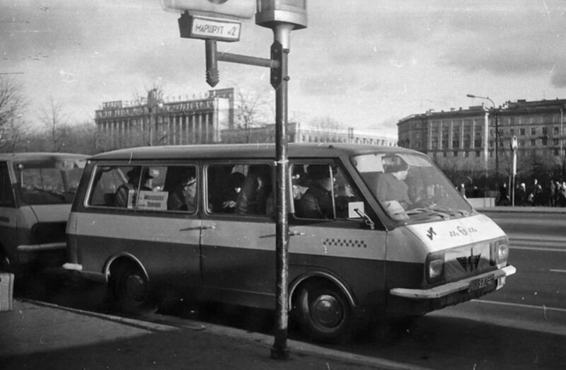 Советская маршрутка: старый, добрый Рафик Советская маршрутка: старый, добрый Рафик