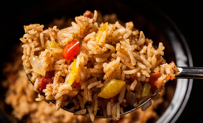 Жарим рис с яйцом и мясом: блюда из риса вкусные как плов