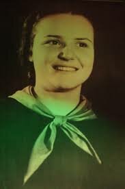 Отчаянная медсестра. Одна против отряда немцев история