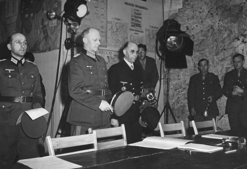 Две капитуляции Германии 1945 г вторая мировая, вторая мировая война, история