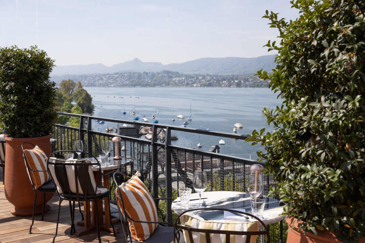 Консьержи отеля La Réserve Eden au Lac Zurich приглашают на экскурсию по модному кварталу Цюриха – Зеефельду