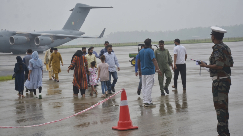 Погребинский и Друзь предположили подкуп летчиков украинского самолета в Афганистане Погребинский и Друзь предположили подкуп летчиков украинского самолета в Афганистане Политика