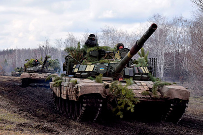 Украина провела танковые учения в Донбассе