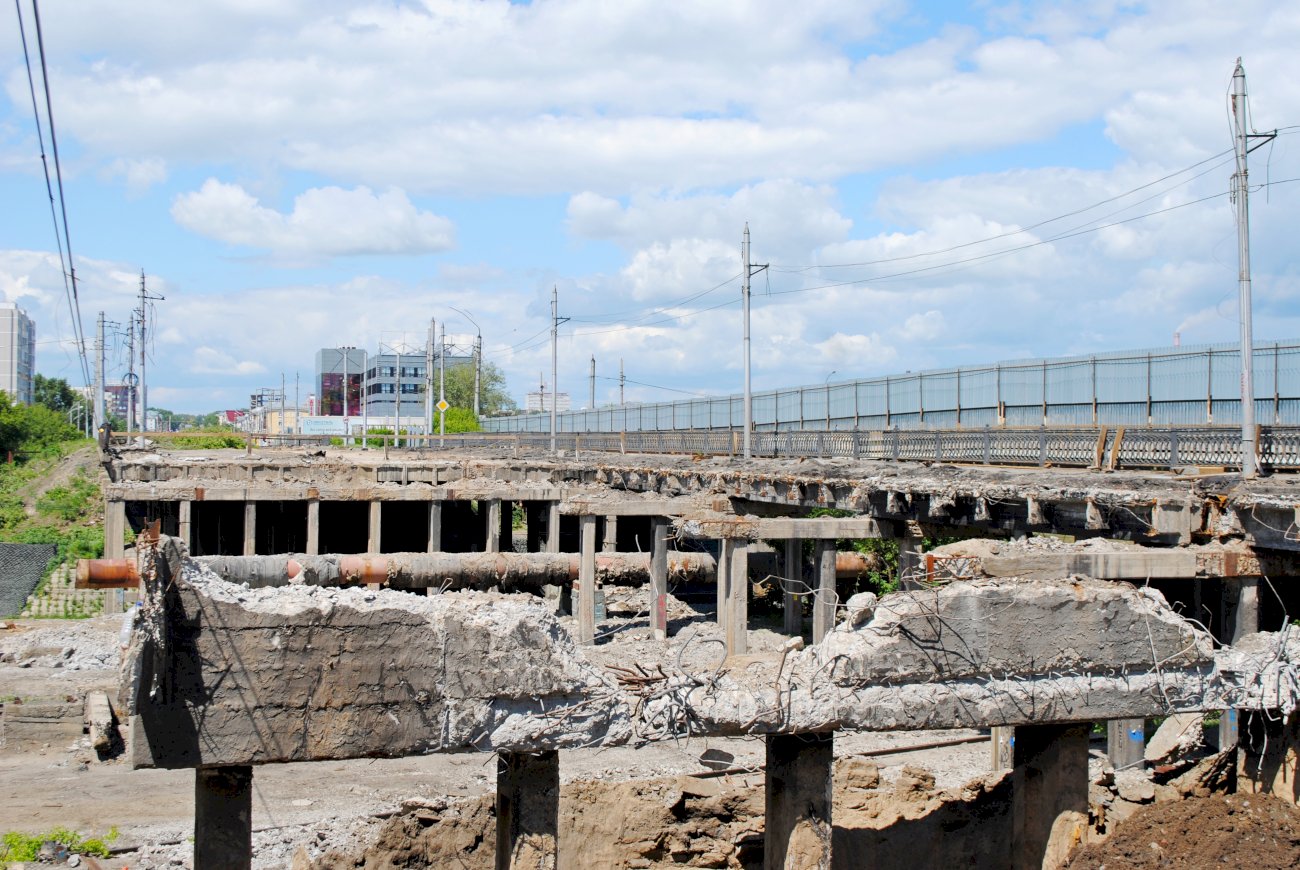 Когда откроют мост на новом рынке. Путепровод. Барнаул мост. Новый мост. Новый мост Барнаул.