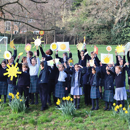 Дети Кейт Миддлтон и принца Уильяма идут в новую школу: что о ней известно Дети Кейт Миддлтон и принца Уильяма идут в новую школу: что о ней известно Монархии