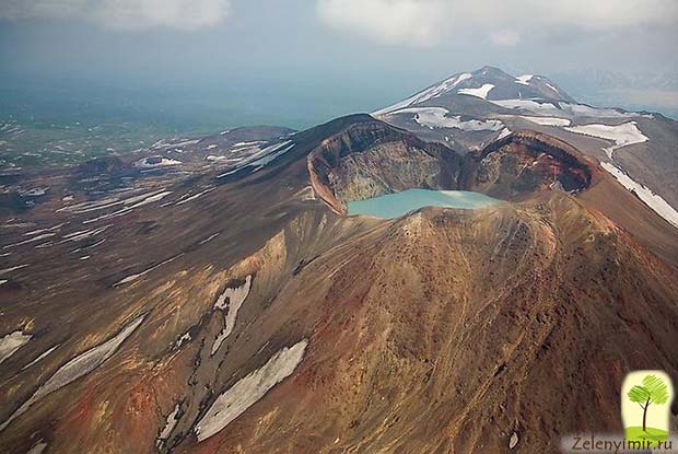 Устрашающий вулкан Малый Семячик с кислотным озером. Камчатка, Россия - 7