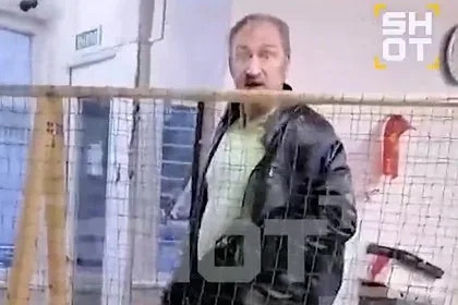 Россиянин ворвался в центр волонтеров СВО со словами «вас забить надо» и попал на видео