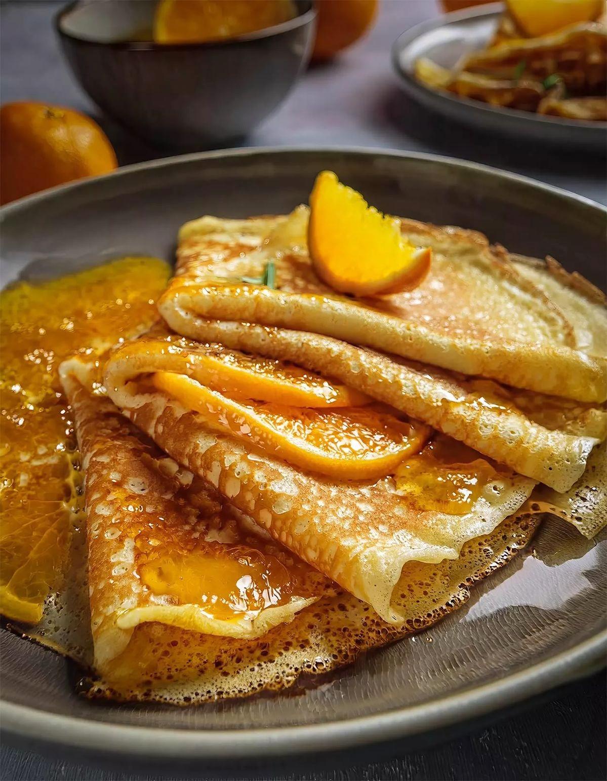 Блинчики Креп Сюзетт: оригинальный рецепт для тех, кому наскучила классика блинчики, тесто, сковороду, соусом, можно, просто, блины, миску, сахар, ванильного, Белки, белки, Готовим, огонь, шарик, взбитые, масло —, ложкиСливочное, около, уберите