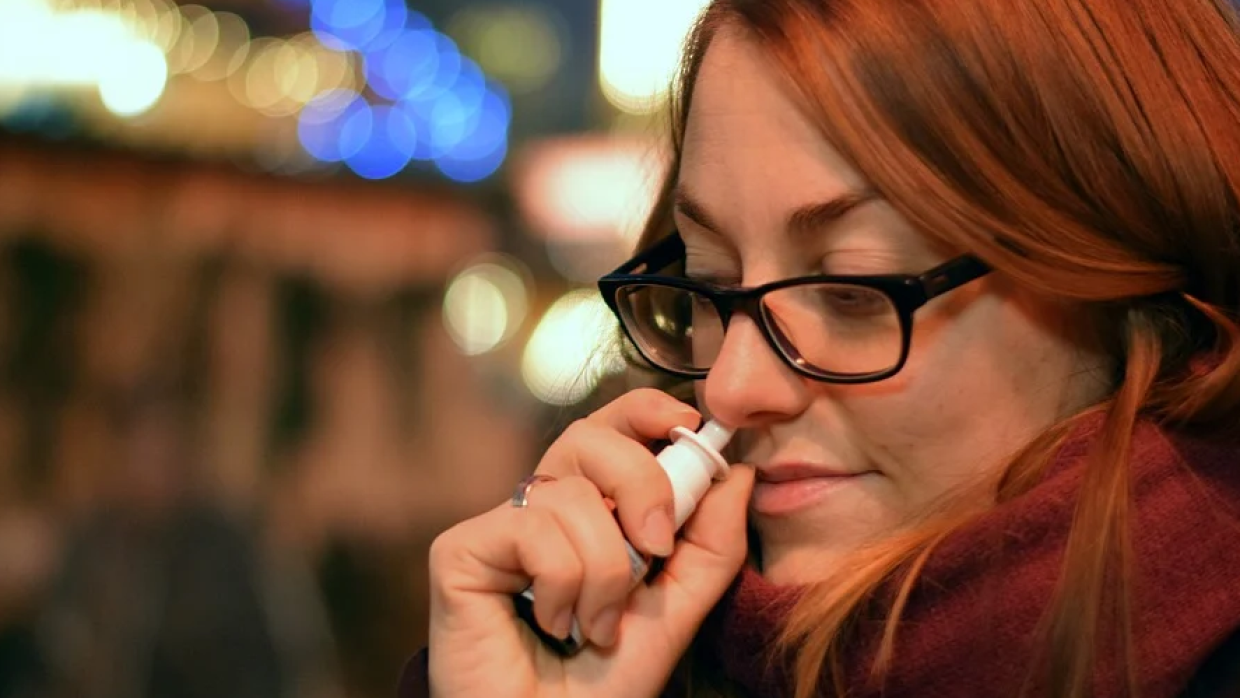 Роспотребнадзор создал назальный спрей с антителами от ОРВИ