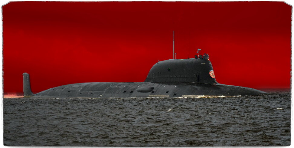 Источник: 31.oficery.ru. В кадре атомная подводная лодка типа "Ясень-М" проекта 885М, вероятно "Казань". На борту подлодки находится от 32 до 40 ракет, часть из которых, а то и все, можно комплектовать "Цирконами" и таким образом всего одна АПЛ может сыграть колоссальную роль на европейском ТВД.