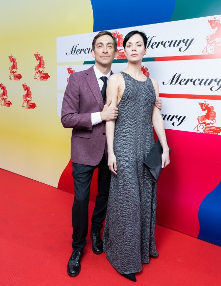 Светлана Иванова, Милош Бикович, Александр Петров и другие на церемонии закрытия ММКФ-2021 Светлана Иванова, Милош Бикович, Александр Петров и другие на церемонии закрытия ММКФ-2021 Звезды,Красная дорожка