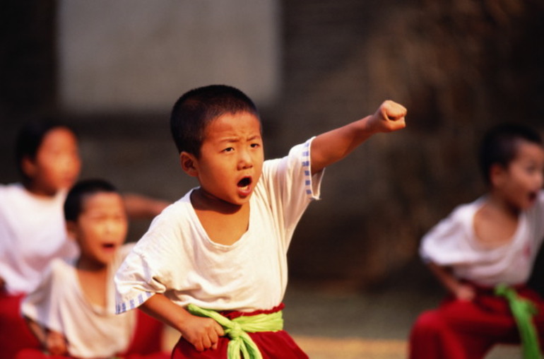 Методы воспитания детей в Китае: 10 необычных правил 