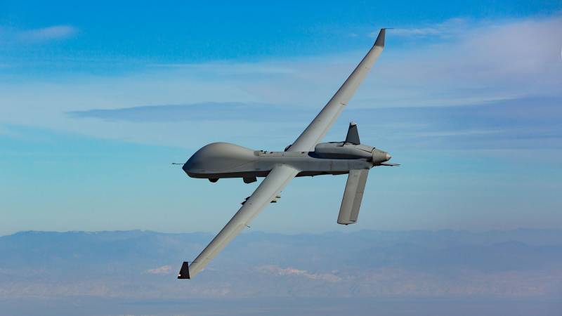 Перспективный тяжелый БПЛА от General Atomics может нести 16 ракет Перспективный тяжелый БПЛА от General Atomics может нести 16 ракет оружие