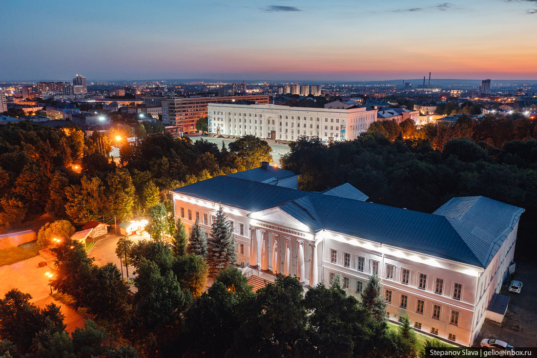 Ульяновский институт. Ульяновск с высоты. Донецк с высоты. Ульяновск фото. Ульяновск Родина Ленина.