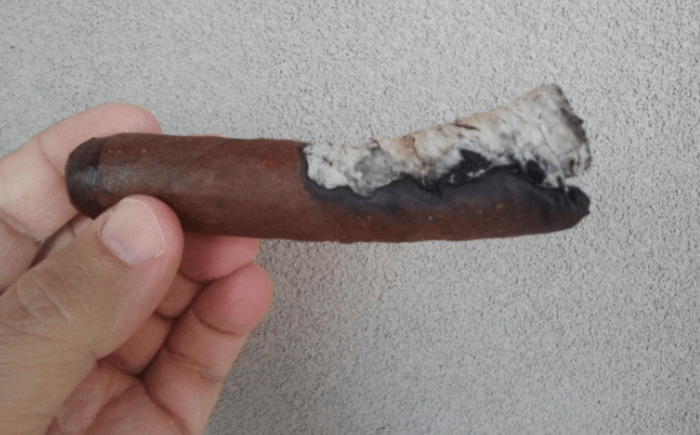Полоски защищают сигареты от подобных неудобств. /Фото: getcigar.ru
