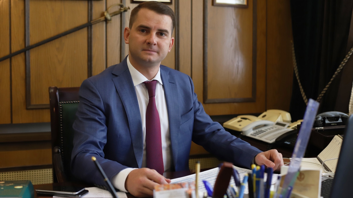 Депутат Нилов заявил о неактуальности сокращения рабочей недели в России