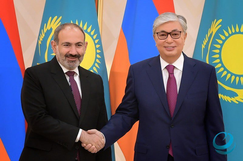 Казахстан твёрдой поступью идёт по пути геостратегической переориентации на Запад.-5