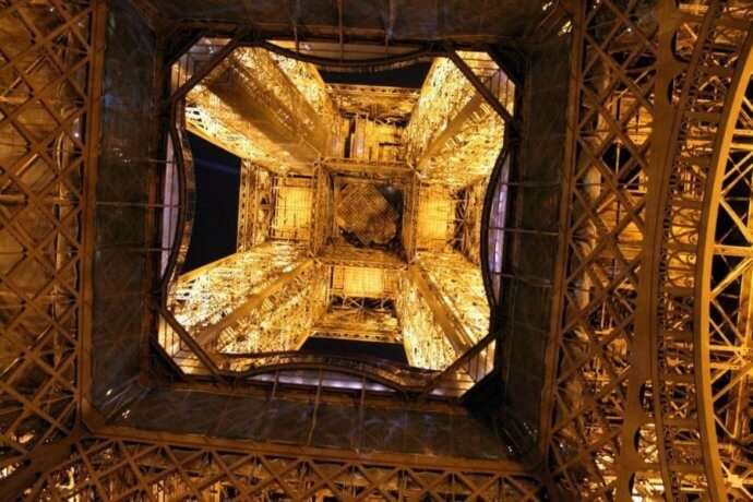 Эйфелева башня