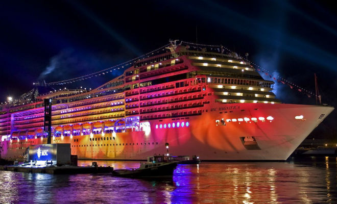 Новый Ноев Ковчег: корабль вышел в море 5 января и решил не причаливать в берегу