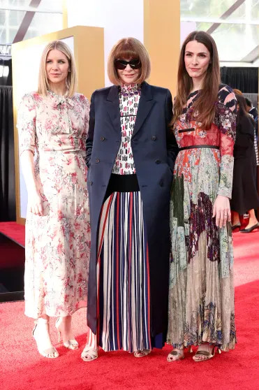 Леди Гага, Мэрил Стрип, Энн Хэтэуэй, Эмили Блант и Анна Винтур посетили премьеру фильма 