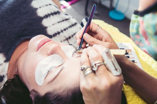 Кому и когда противопоказано делать наращивание ресниц? красота,мода и красота,наращивание рениц,противопоказания