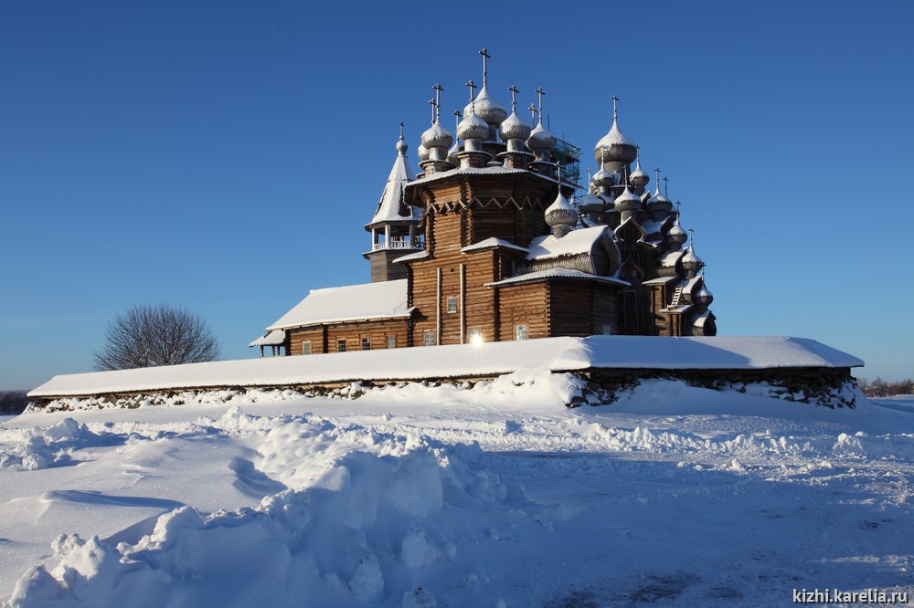 Зимняя сказка Кижей. Карелия. Россия.