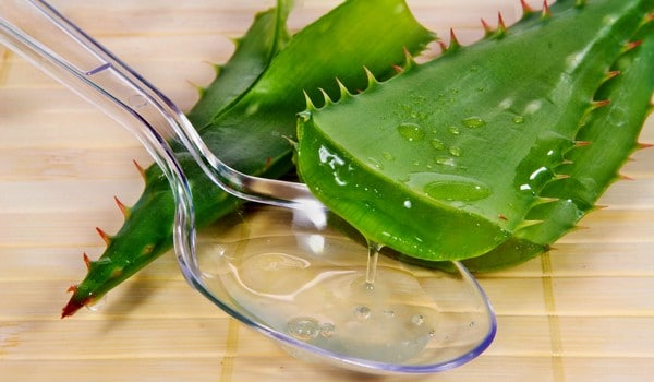 aloe-dlia-kozhi-vokrug-glaz