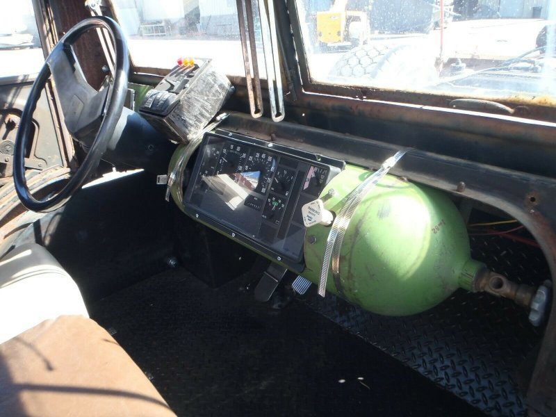 Сумасшедший рэт-род с дизельным двигателем на базе школьного автобуса Сумасшедший рэт-род с дизельным двигателем на базе школьного автобуса