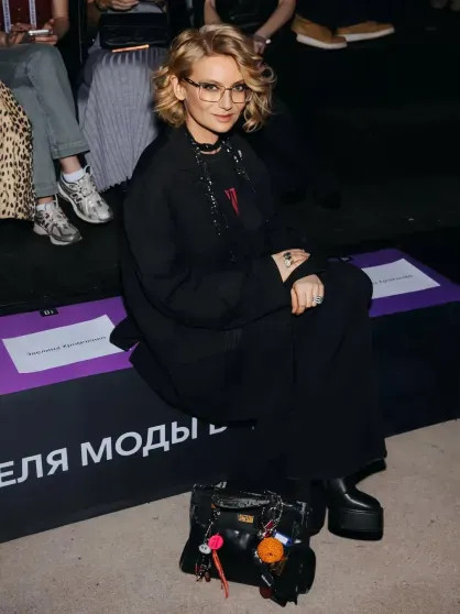 Александр Рогов, Эвелина Хромченко, Юлия Барановская и Мария Миногарова на показе Алёны Ахмадуллиной Alena, Akhmadullina, весналето, 2026Показ, показе, Миногарова, 2026Мария, 2026Миша, Рогов, посетили, Приданое, Ахмадуллина, коллекции, новой, показ, памяти, красоте, вещей, которые, невестыКоллекция