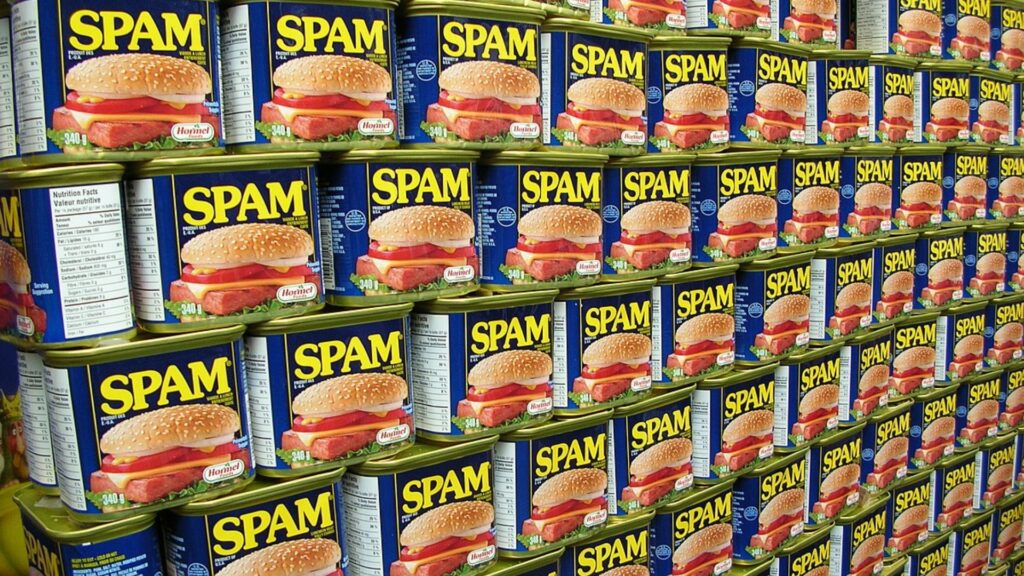 Мужчина из Флориды помочился на продукты, нанеся урон в 10 000 долларов