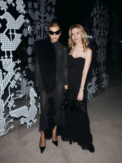 Александр Рогов, Эвелина Хромченко, Юлия Барановская и Мария Миногарова на показе Алёны Ахмадуллиной Alena, Akhmadullina, весналето, 2026Показ, показе, Миногарова, 2026Мария, 2026Миша, Рогов, посетили, Приданое, Ахмадуллина, коллекции, новой, показ, памяти, красоте, вещей, которые, невестыКоллекция