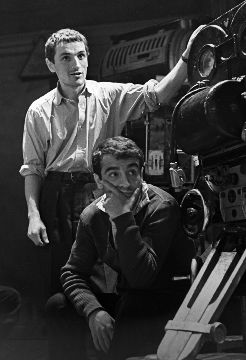 Неуловимому Валерке 69 лет! Как сложилась судьба интеллигента со стальным стержнем Неуловимому Валерке 69 лет! Как сложилась судьба интеллигента со стальным стержнем