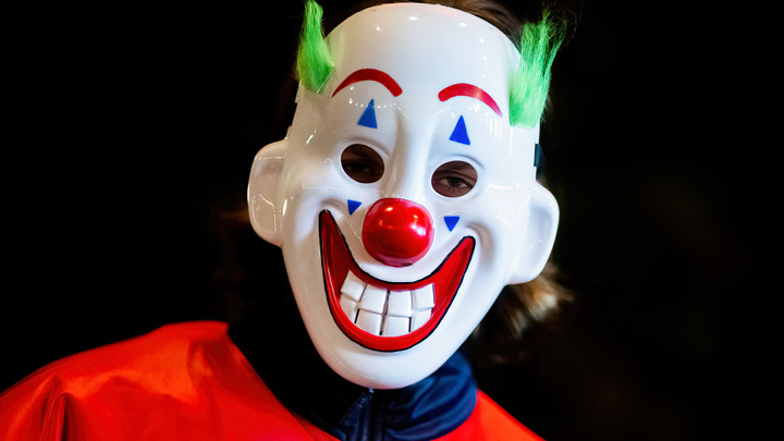 ПРОНЬКО: "ПРОЗАПАДНЫЕ ХОЛУИ ПРОДОЛЖАЮТ РЕЗВИТЬСЯ В РОССИИ"