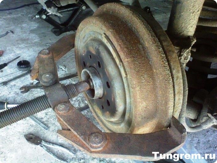 Замена тормозных дисков на Lada Kalina‎