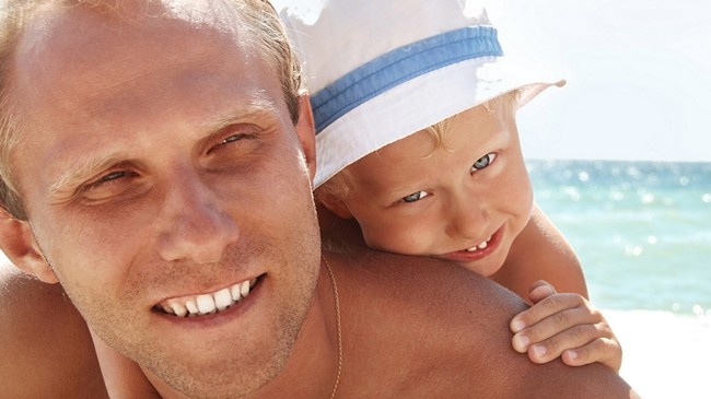 - Я где-то слышала, что Wi-Fi особенно вреден для женщин. - Конечно, вреден! Полы не помыты, жратва не готова, а всё потому что Wi-Fi! приколы