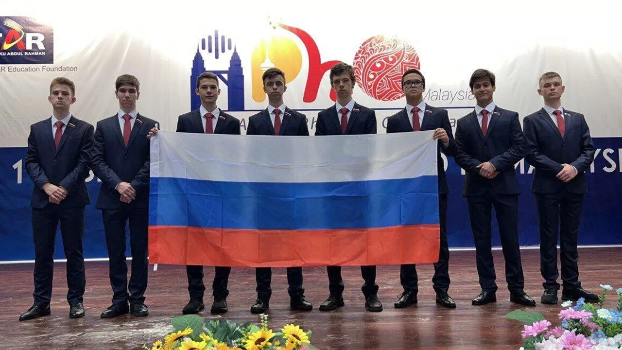С Азиатской олимпиады по физике российские ребята привезли внушительный набор медалей высшего достоинства