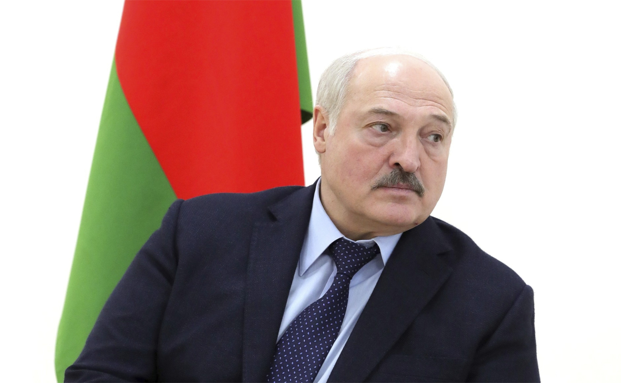 Лукашенко привёл в пример США, объясняя размещение тактического ядерного оружия в Белоруссии: 