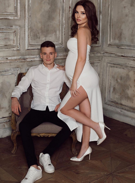 Сын Валерии Арсений Шульгин станет отцом: фотосессия с беременной супругой Дети,Дети знаменитостей