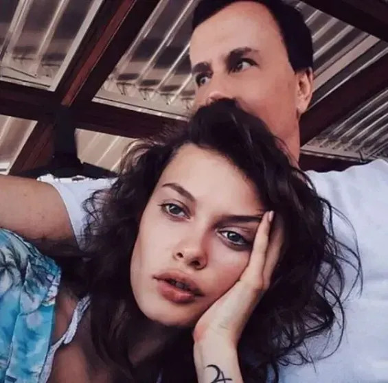 Новая глава: Лиза Адаменко объявила о помолвке после травмирующего брака