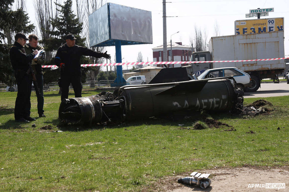 Украинская фабрика фейков требует новой крови Украинская фабрика фейков требует новой крови Весь мир,Украина