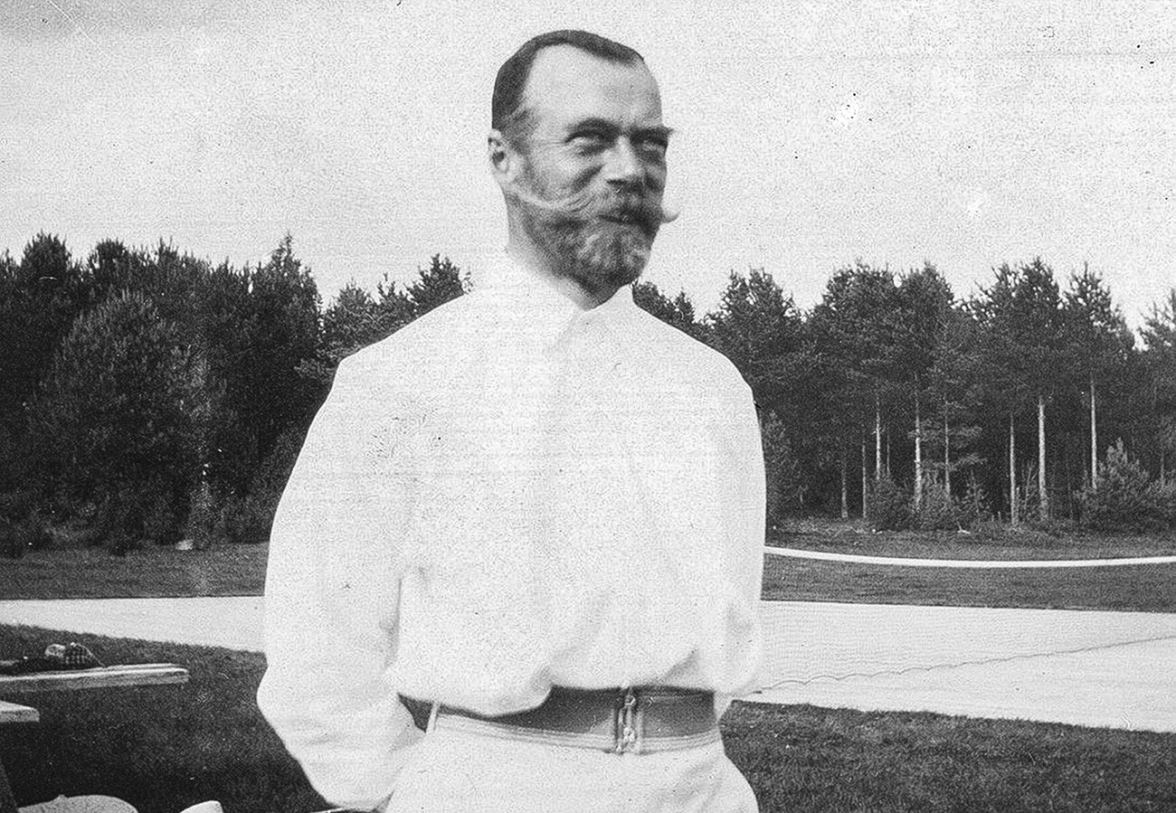 Николай II во время теннисного матча