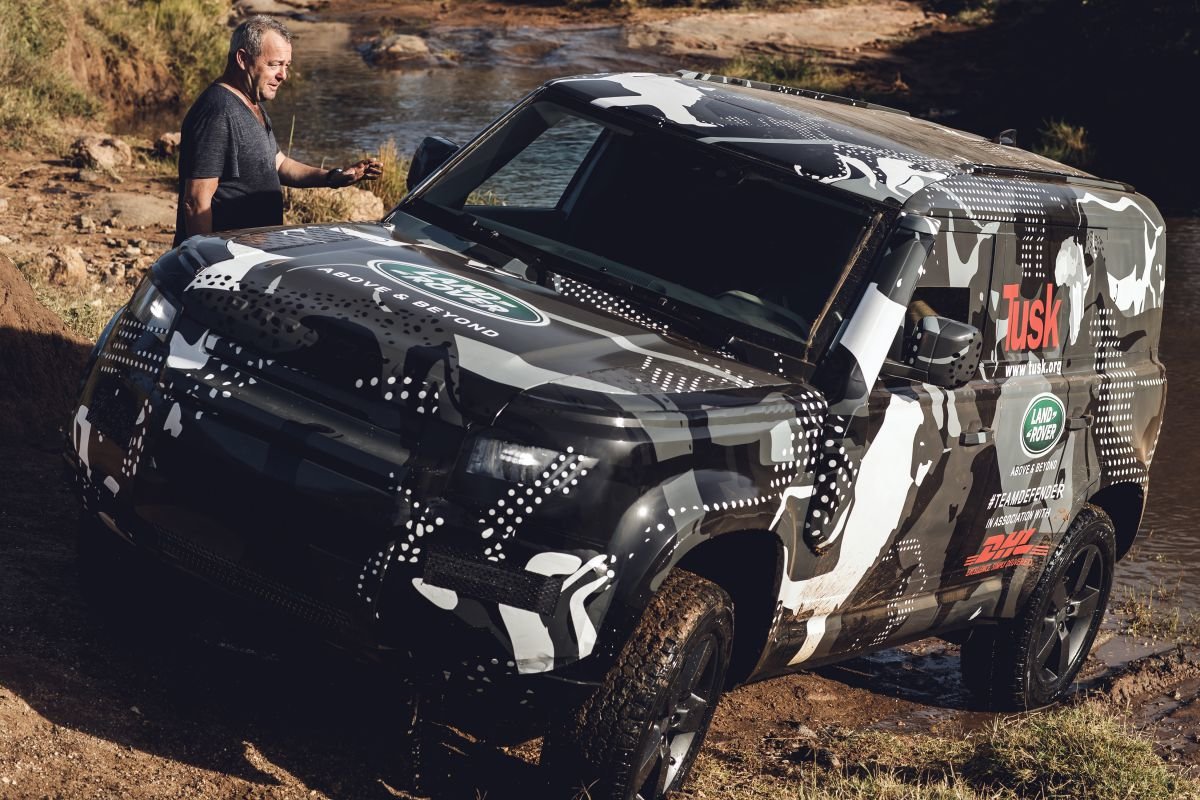Утечка фотографий рассекретила внешность Land Rover Defender нового поколения Утечка фотографий рассекретила внешность Land Rover Defender нового поколения автомобили,автоновости,НОВОСТИ