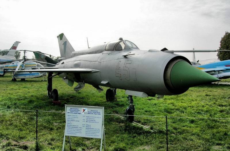 Американские самолёты-мишени и прорыватели ПВО, созданные на базе снятых с вооружения истребителей ввс,оружие