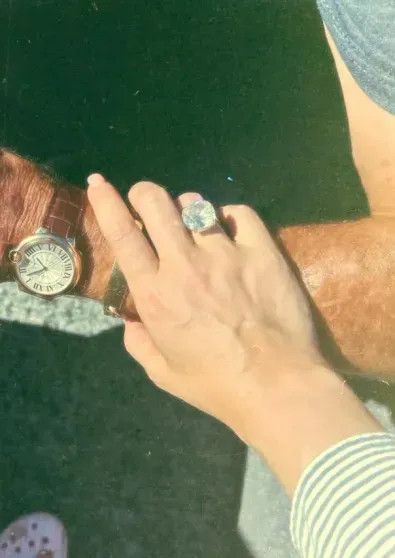 Лана Дель Рей поделилась редкими фото с мужем Джереми, Дюфрен, аллигаторов, мужем, укротителем, Дюфреном, свадьбы, показала, певица, Дюфрена, стало, особняке, Луизиане, полной, снимками, поклонников, живёт, неожиданностьюДжереми, РейСейчас, поделилось