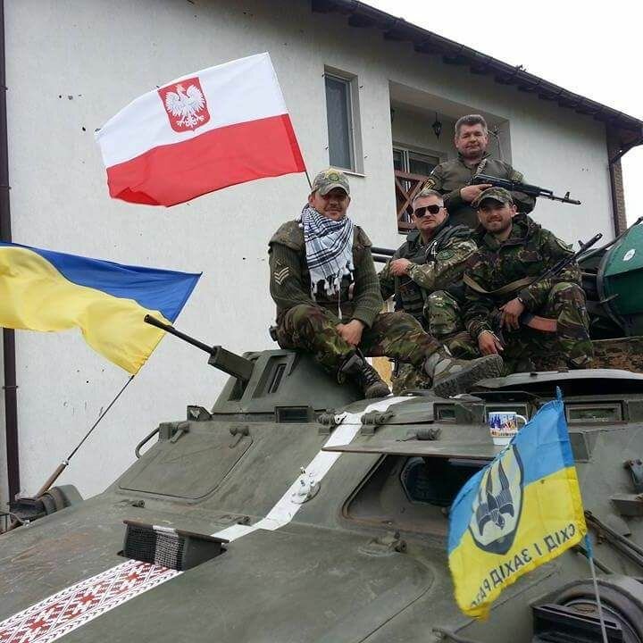 Хоба-на, вот и поляки! Во Львов собрались! Ну здравствуйте
