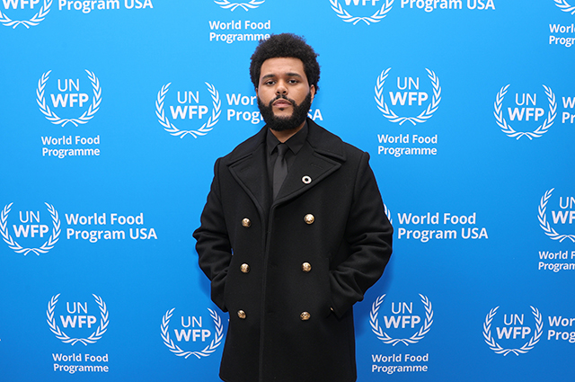 Поклонники уверены, что The Weeknd подтвердил роман с Анджелиной Джоли в своей новой песне Поклонники уверены, что The Weeknd подтвердил роман с Анджелиной Джоли в своей новой песне Weeknd, Джоли, уверены, Абель, movie, песне, кинозвезда, девушка, музыкант, Абеля, несколько, упоминается, бывших, Again, считают, роман, которая, встречается, Гомес, после