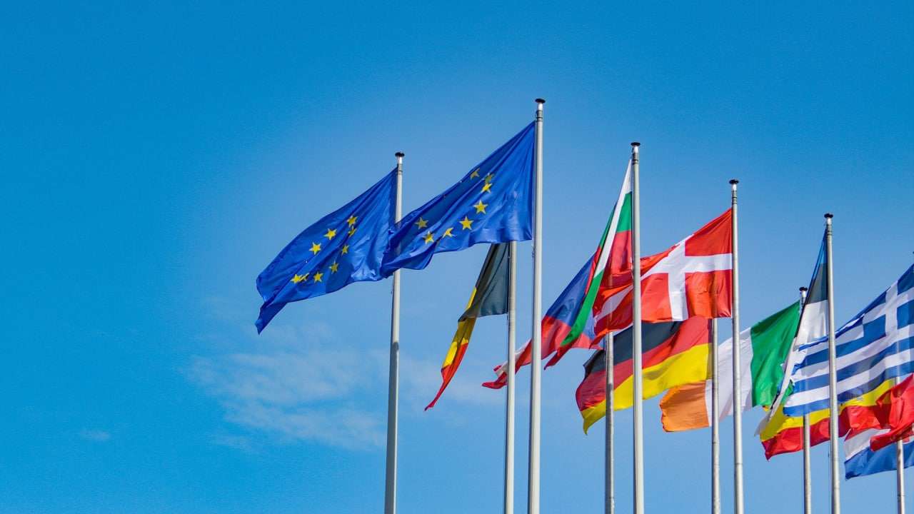 Euractiv: Греция и Кипр могут помешать скорому вступлению Украины в Евросоюз