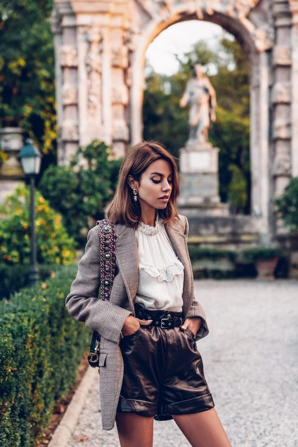 Модные шорты 2019. Как носить, с чем сочетать - подборка стильных образов в фото Модные шорты 2019. Как носить, с чем сочетать - подборка стильных образов в фото лучшее,мода,модные советы,модный обзор,Наряды,образ,стиль