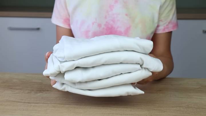 Как создать красоту из старых и ненужных футболок