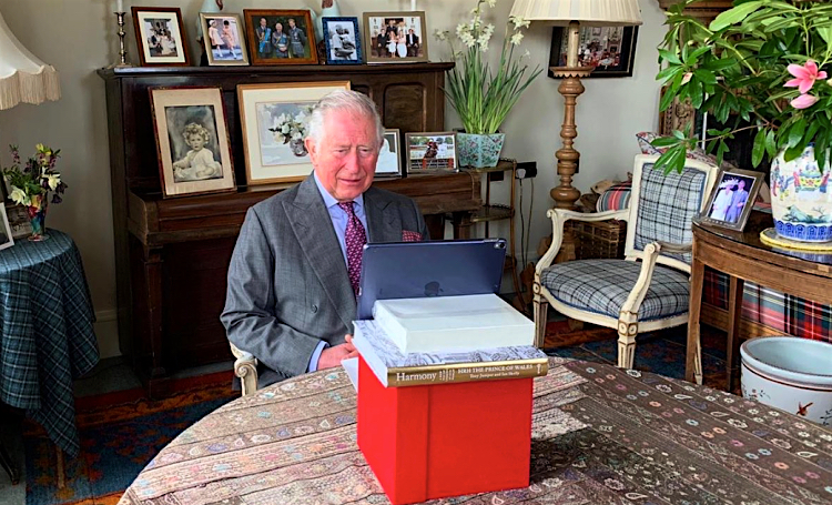 Открыл госпиталь, не выходя из дворца: принц Чарльз провел первое мероприятие британской короны в режиме онлайн Монархи,Британские монархи